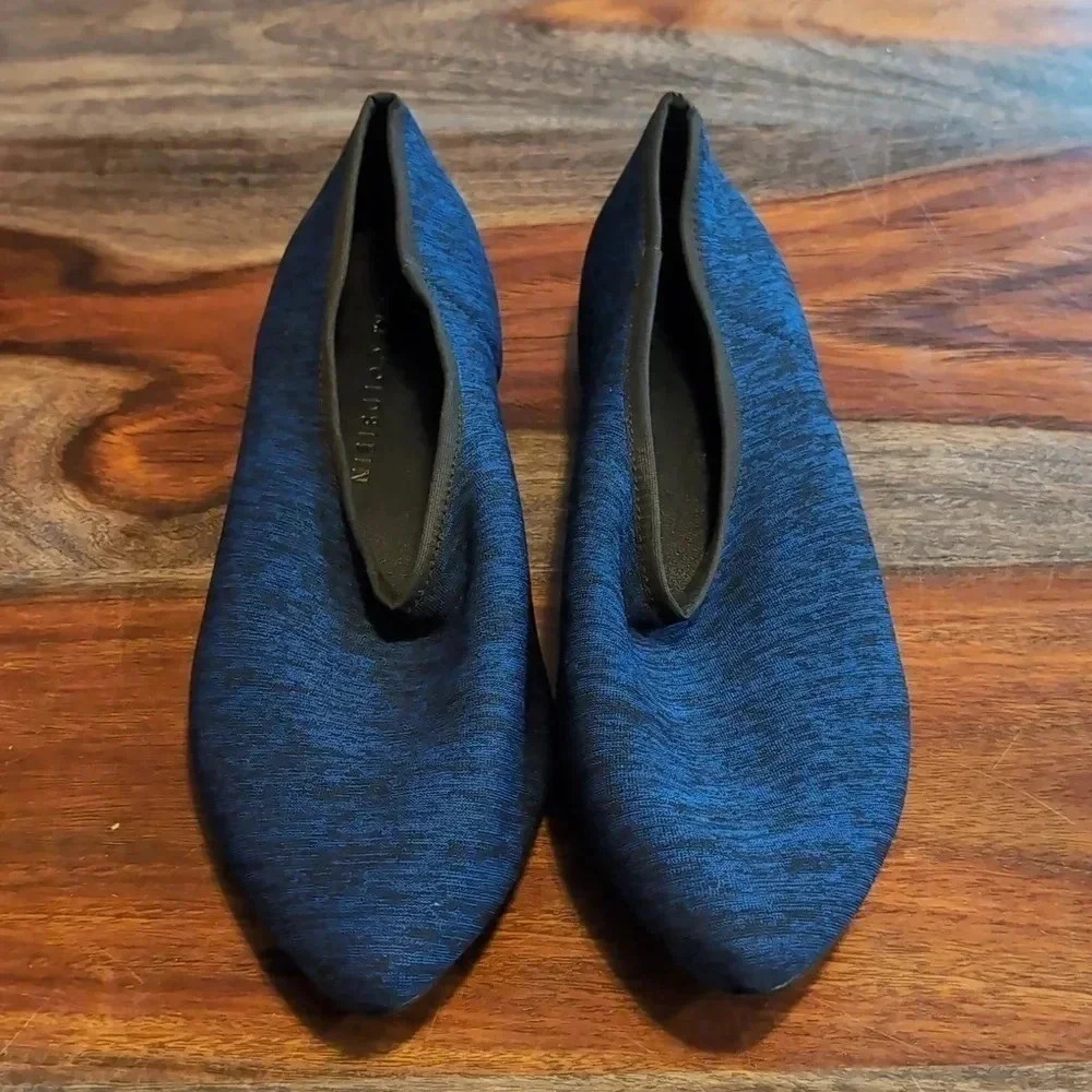 Lori Goldstein Navy Blue and Black Stretchy Shoes